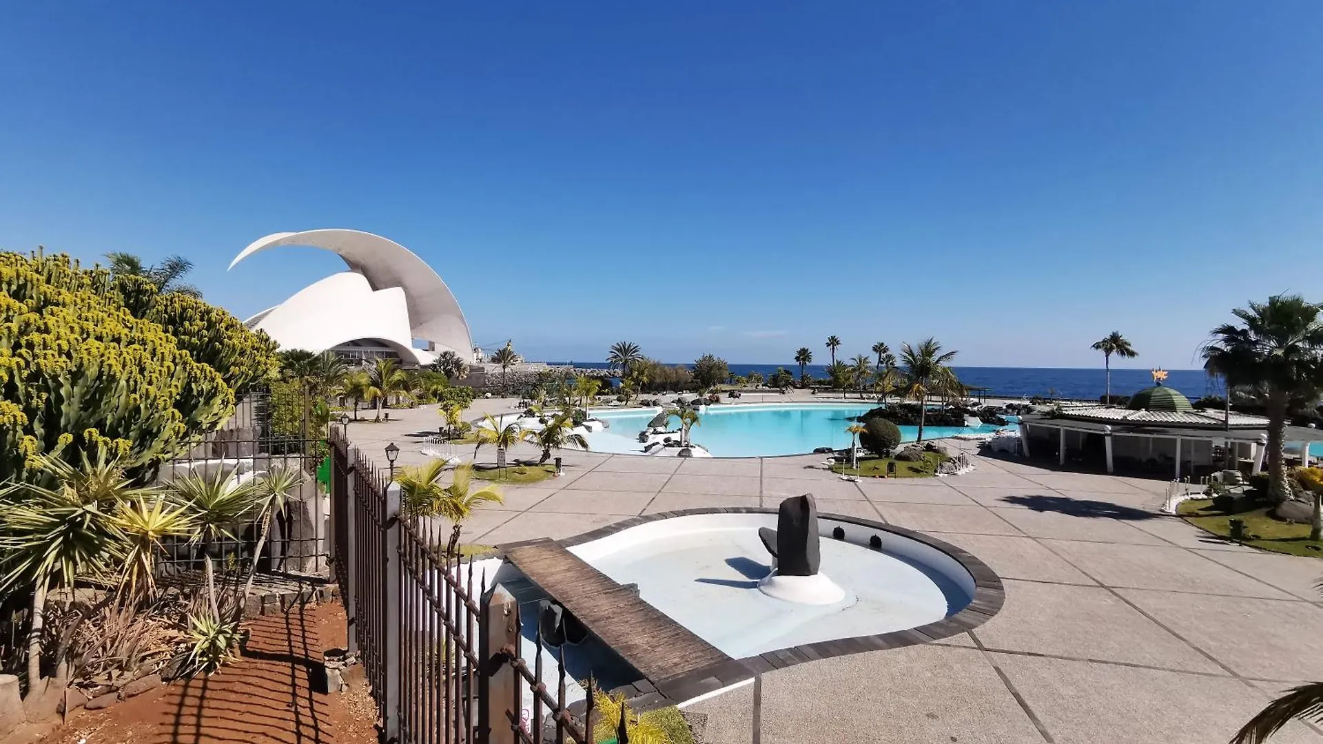 Home2Book Pleasant & Design Apt Santa Cruz Center Spain